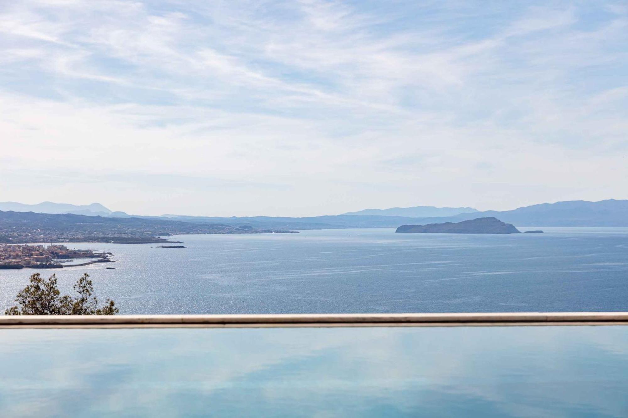 Omnia Luxury Villas - "Heated" Pools & Breathtaking Seaviews! خانيا الغرفة الصورة